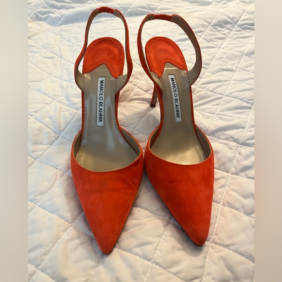 Manolo Blahnik Orange Suede Heels Elegant Design - Picture 1 of 9